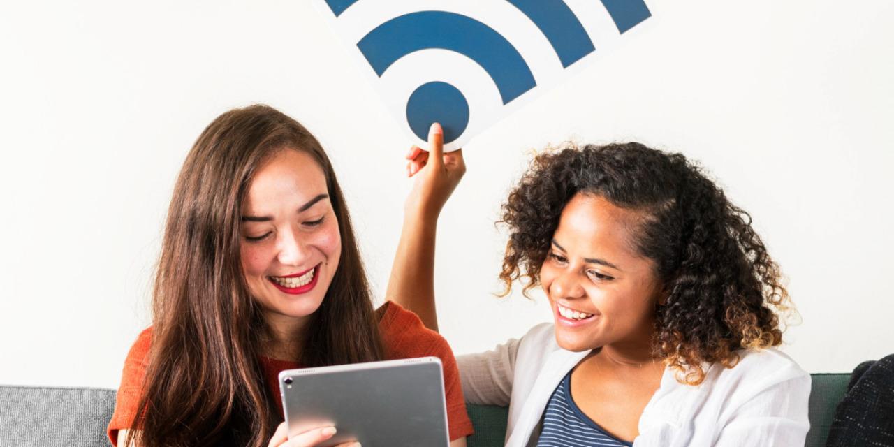 Comment améliorer le signal du Wi-Fi à la maison pour qu’il atteigne toutes les pièces ?