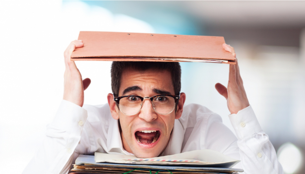 Quel dossier supprimer du téléphone pour gagner de la place ?